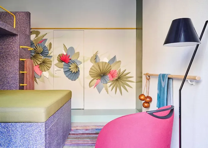 Easylife - Colorato Studio Con Terrazzo