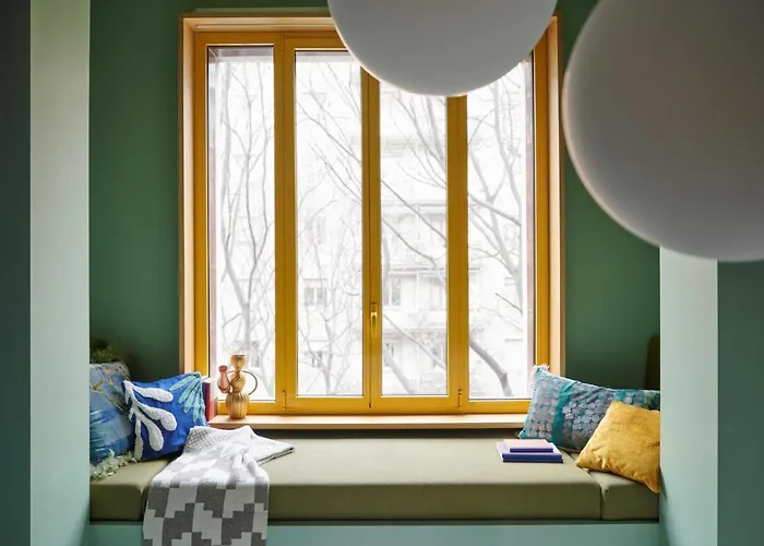 Easylife - Colorato Studio Con Terrazzo