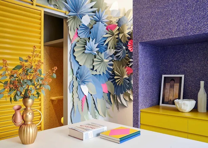 Easylife - Colorato Studio Con Terrazzo